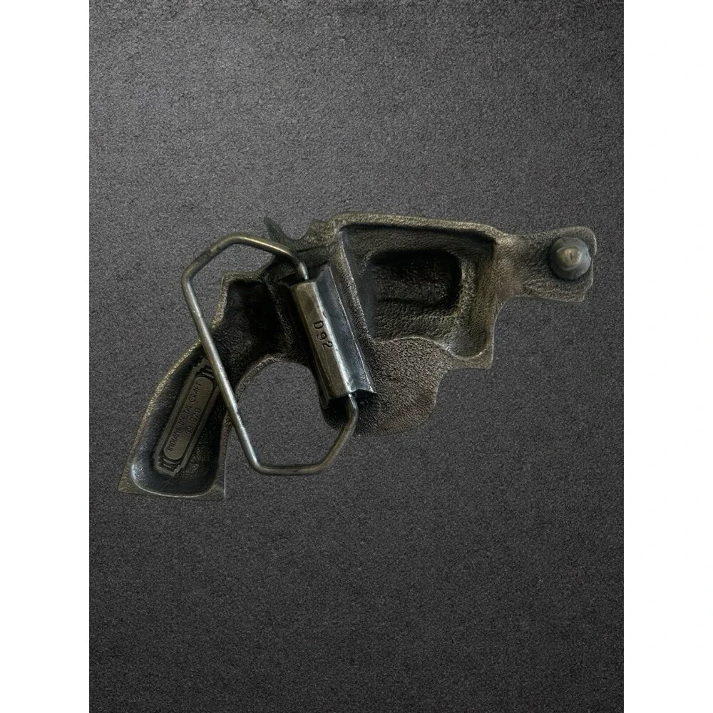 Vintage 1979 Western Pistol Revolver Gun Belt Buckle Indiana Metalcraft Pewter